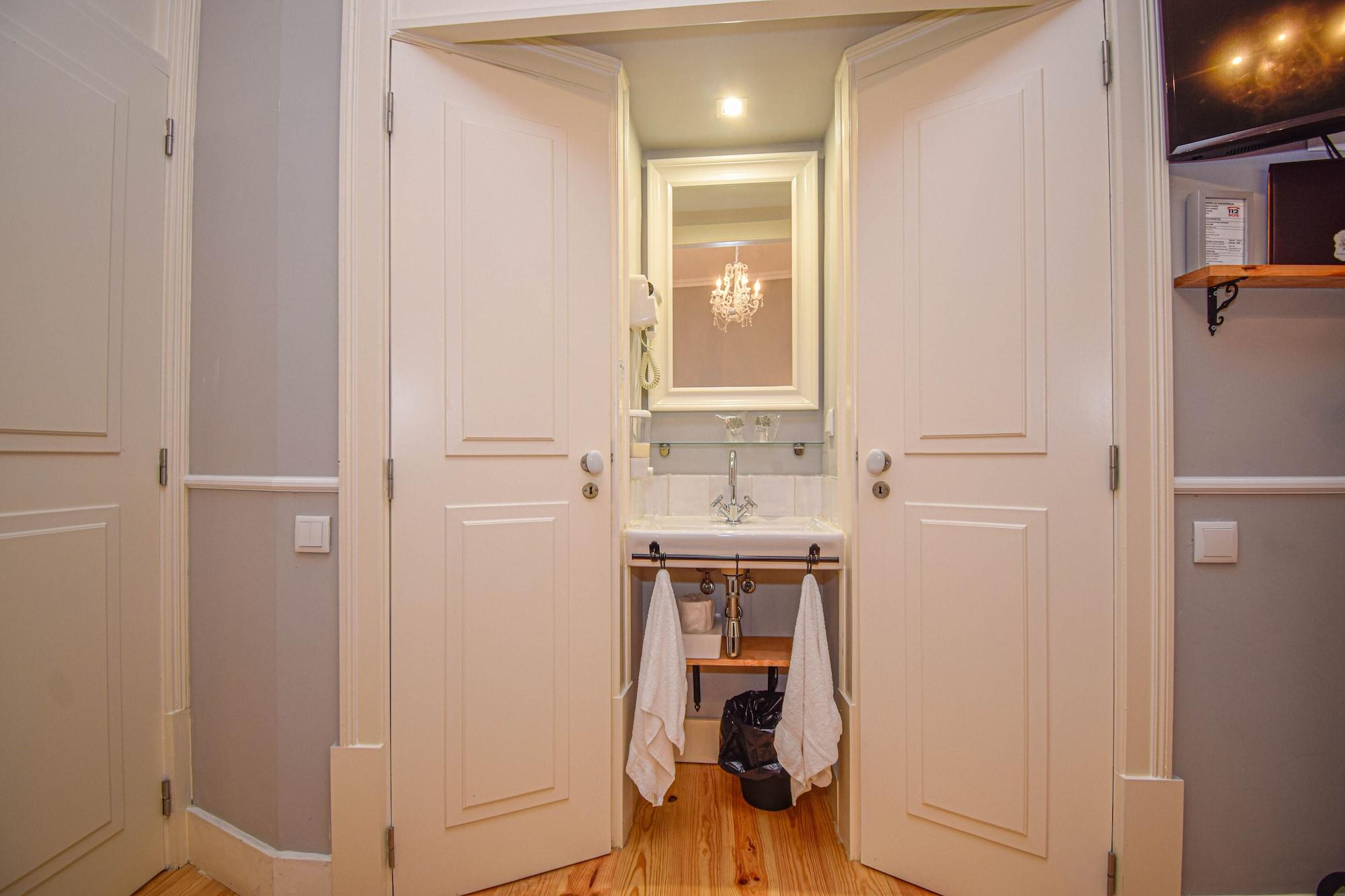 B In B Lisbon Downtown Suites Bagian luar foto