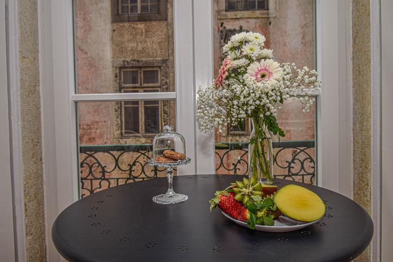 B In B Lisbon Downtown Suites Bagian luar foto